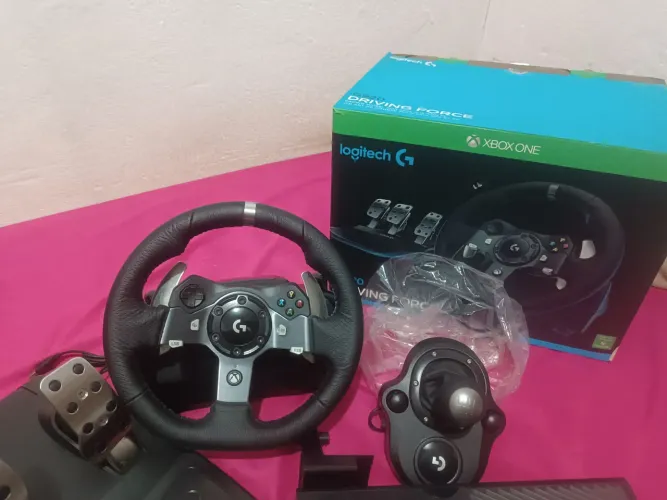 XboxOne mais Volante Driving Force G920