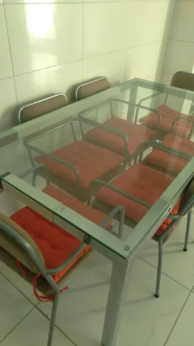 Mesa de Jantar de Vidro com tok stok