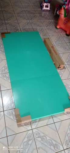 Mesa de almoço verde