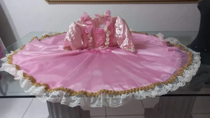 FANTASIA PRINCESA BARBIE CATELO DE DIAMANTE. VESTIDO ROSA EM ORGZ CRISTAL BRDA TAM (6)