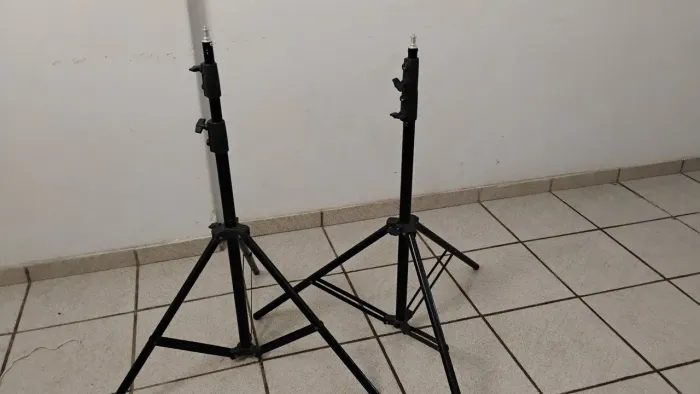 Tripé de iluminação 