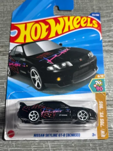 Hot Wheels- Nissan Skyline GT-R Preto