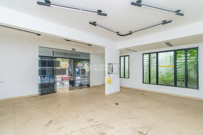Casa comercial no bairro Parque das Nações