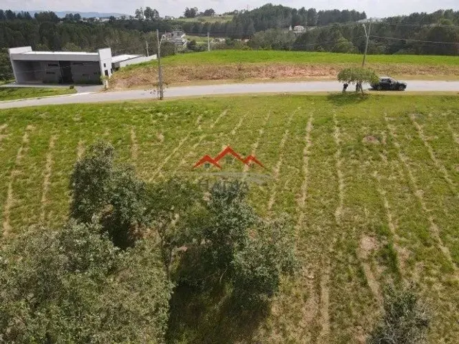 TERRENO NO CONDOMÍNIO TERRAS DE CAXAMBU - JUNDIAÍ / SP