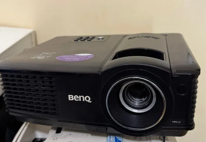 Projetor Benq MP515