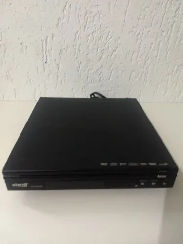 DVD Player  COM DEFEITO 