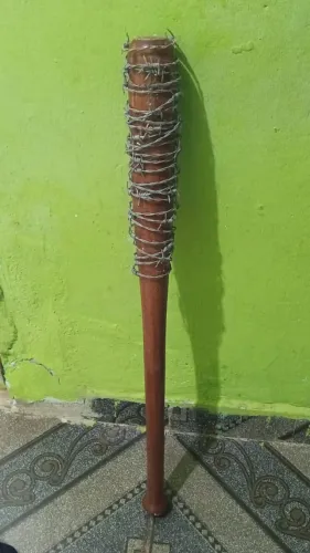 VENDO - Réplica do Taco de Baseball do Negan (The Walking Dead) - Lucille