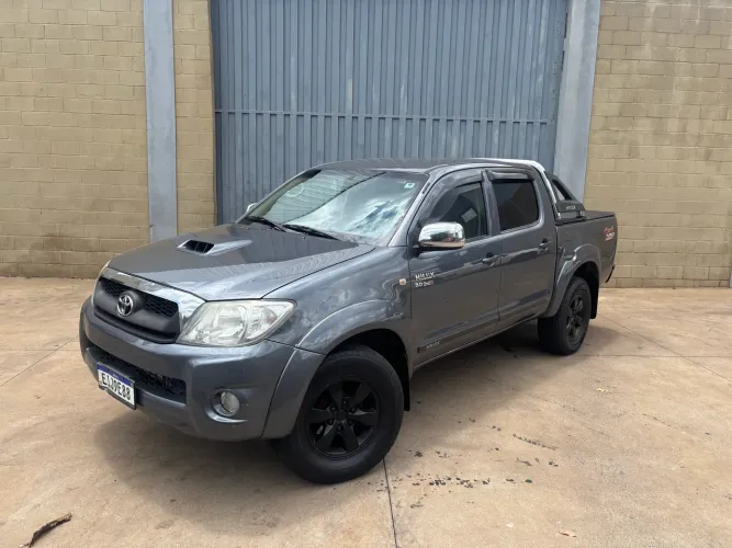 Toyota Hilux CD SRV D4-d 4X4 3.0 TDI Diesel AUT 2009