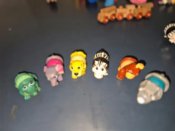Miniaturas de animais Kinder Ovo Antigo