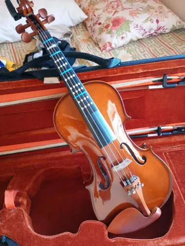 Violino Eagle novíssimo 