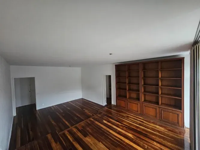 Locação Gávea - 3 Quartos com dependência - 130m²