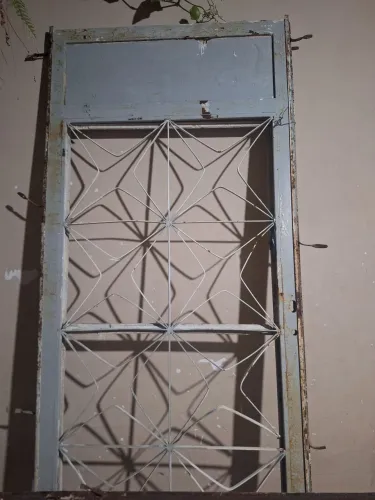 Porta de ferro usada 2 un