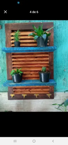 Aparador suspenso multiuso 