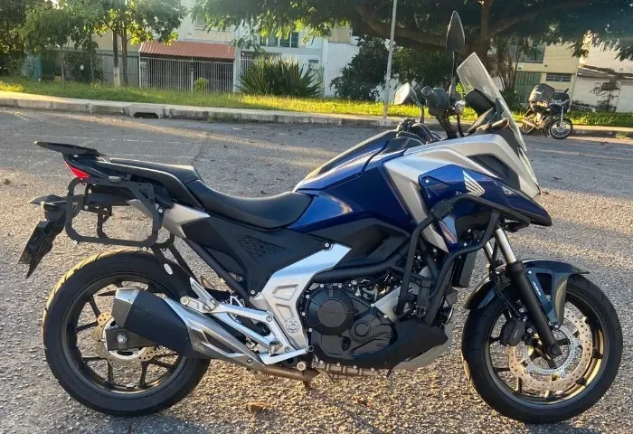 NC 750 X 22/22 - Excelente