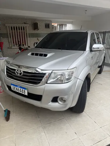Toyota Hilux CD SRV D4-d 4X4 3.0 TDI Diesel AUT 2012