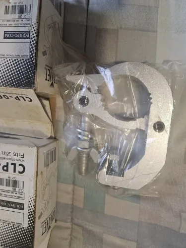 Clamp CLP-06 Chauvet - Grampo para fixação de equipamentos