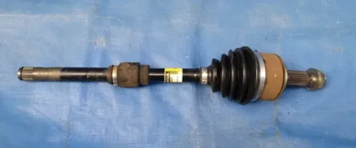 Semi Eixo Dianteiro Direito Hrv 1.8 2016 - 2021 / Detalhe - Preto