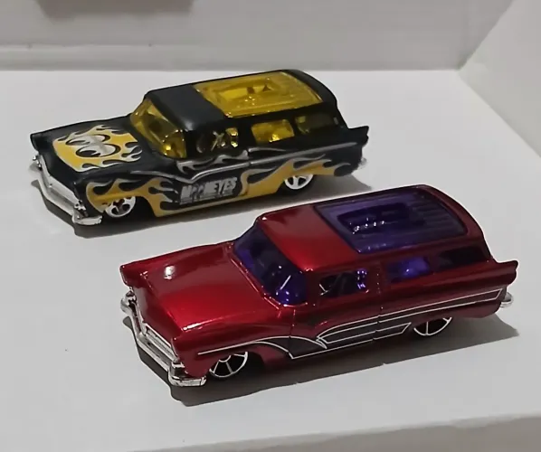 Carros Hot Wheels - Ford