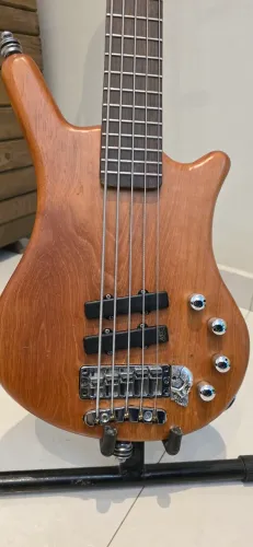 Baixo Warwick Thumb 5 cordas alemão ? corpo luthier em cedro