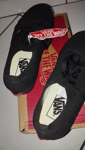Tênis Vans Authentic Número 36