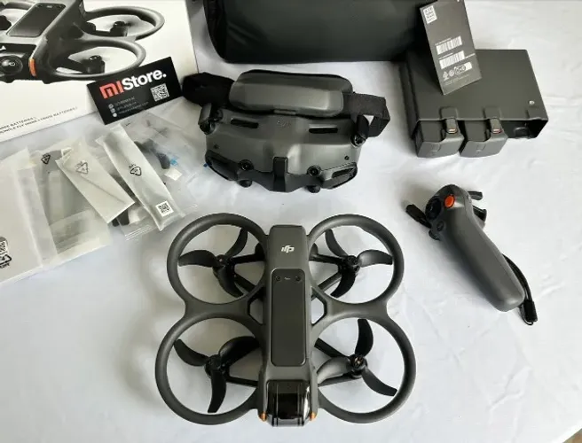 DJI Avata 2 Fly More Combo - Com óculos FPV
