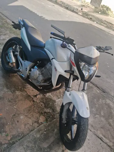 VENDO CB300