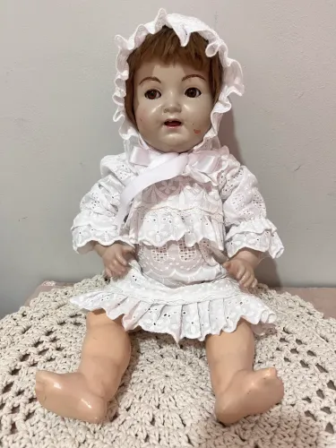 Bebê de porcelana antigo Kammer e Reinhardt 1914.