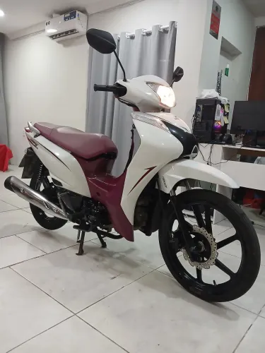 Shineray jet 125 2026 km 4.000 já emplacada