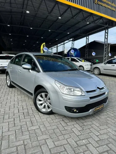 Citroen C4 GLX 2.0 Flex 16V 5P Aut. 2011