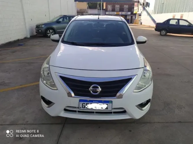 Nissan Versa Unique 1.6 16V Flexstart 4P Aut. 2017