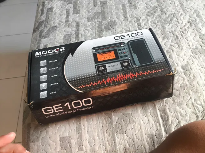 Pedaleira MOOER GE 100