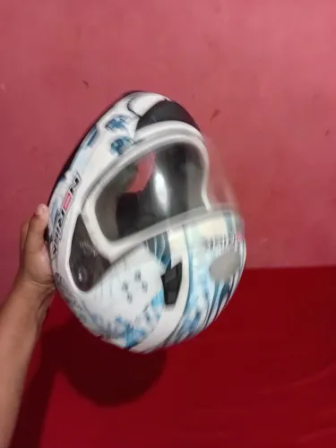 Capacete confortável e bom