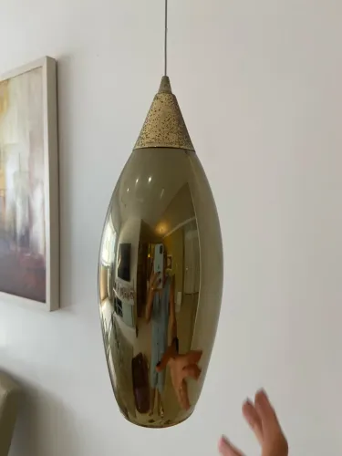 Luminária pendente cilíndrica em vidro