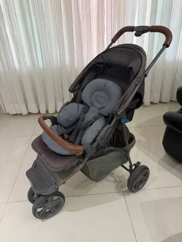 Carrinho de bebê