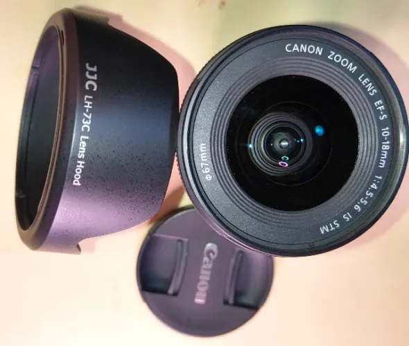 Lente Canon EF-S 10-18mm F/4.5-5.6 IS STM Perfeito Estado