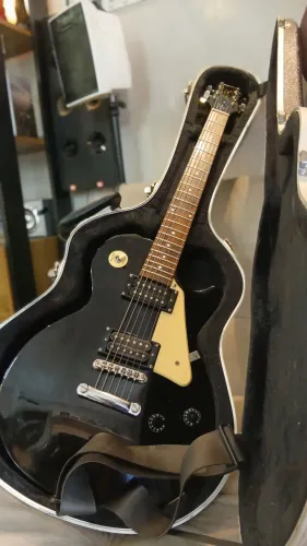 Guitarra Epiphone LP-100 com eletrica nova, regulada e revisada.