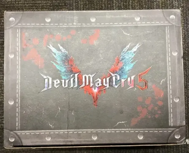 Devil May Cry 5 - Edição de Colecionador - Novo