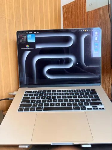 MacBook M2 - 15 polegadas - 512gb