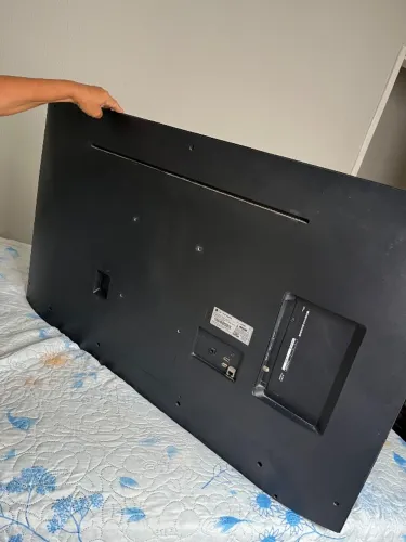 tv lg 50 polegadas 4k com alexa - com defeito de display
