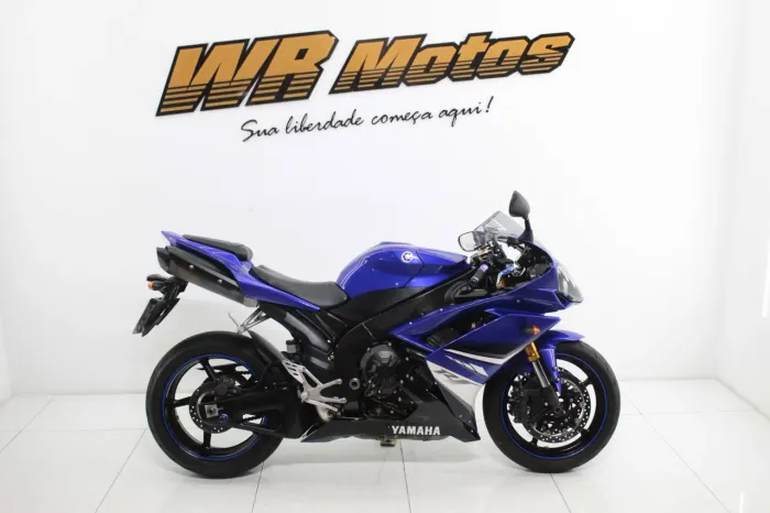 YAMAHA YZF R1