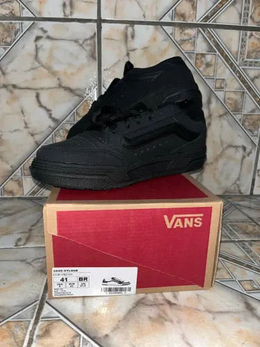 Tênis Vans Hylane