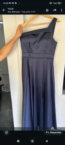 Vendo vestido de festa