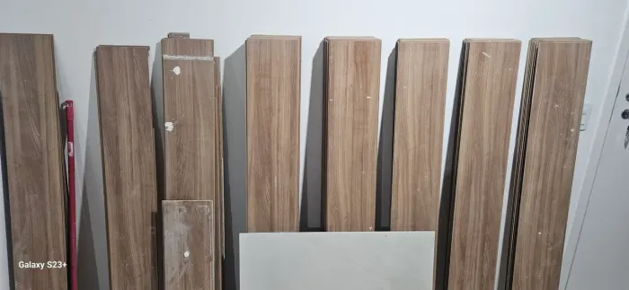Piso laminado retirado apt