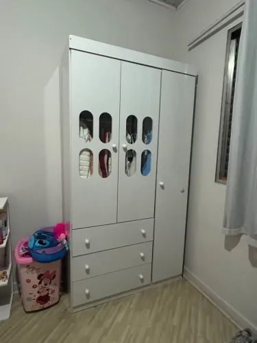 Guarda roupa infantil