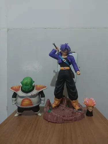 Trunks e Guldo