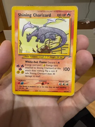 Carta pokemon Shining Charizard