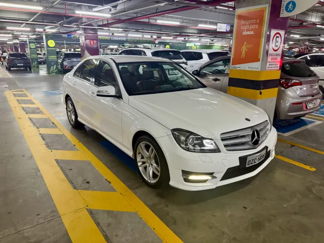 Mercedes-Benz C-200 CGI Sport 1.8 TB 16V 184cv Aut. 2014