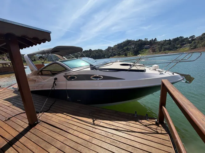 Lancha focker 310gt 2011