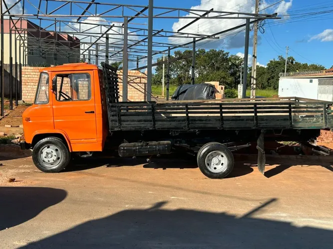 Caminhão novo de tudo