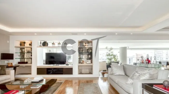Apartamento - 3 Dormitórios (Suítes) à Venda em Moema - São Paulo/SP.